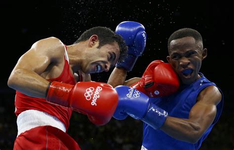 Boxing debate: Does wearing headgear actually increase risk of concussion? - Yahoo Sports