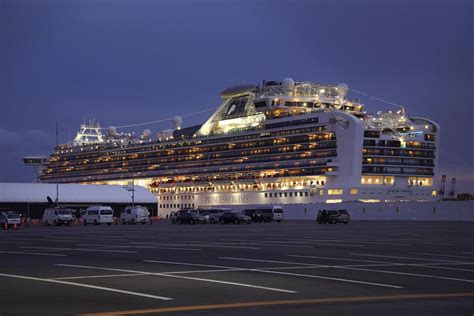 Cruise Ships Return to Japan 3 Years After Diamond Princess Covid ...