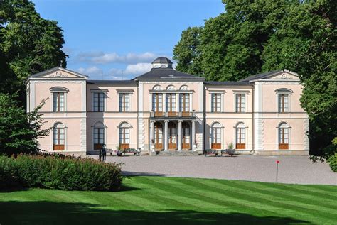 12 Magnificent Castles You Definitely Have to Visit In Sweden - Hand ...