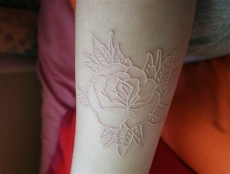 Pros and Cons of White Ink Tattoos (Example Images) - AuthorityTattoo