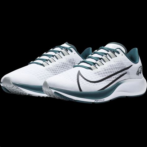 These new Philadelphia Eagles Nike running shoes are awesome