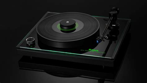 It's Cool to Own a Turntable Again, So Start with a McIntosh | Robb Report Malaysia