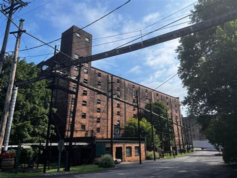 Buffalo Trace Distillery Tour - STOCKPILING MOMS™