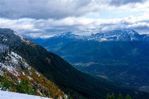 Memorable Hikes in Lower Mainland BC — Two Yatris