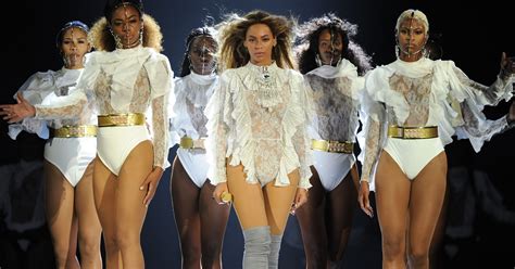 Beyonce did the 'Single Ladies' dance with two random fans