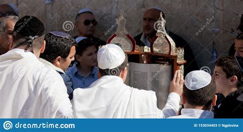 JERUSALEM, ISRAEL - Feb 18, 2013: Bar Mitzvah Ritual at the Wailing ...