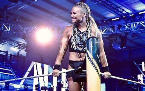 What is WWE star Emily Andzulis a.k.a. Ivy Nile's MMA record? The pro ...