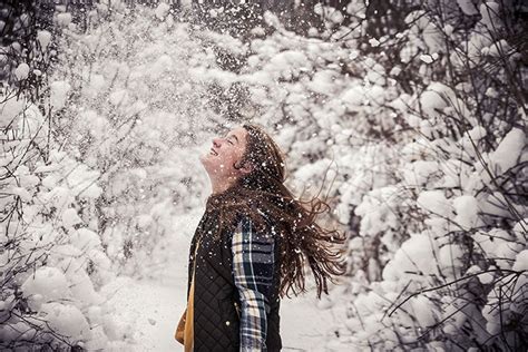 How To Shoot Winter Portrait Photography Snow Portraits | expertphotography