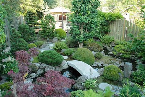 15 Garden Layout Ideas for Your Yard