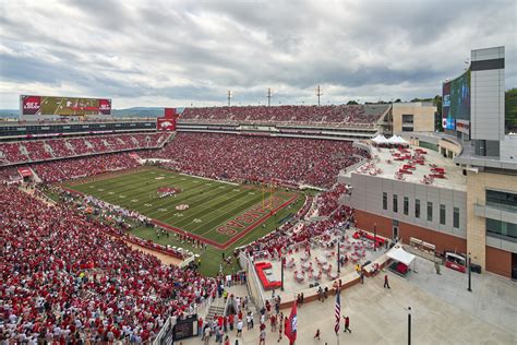 UA Donald W. Reynolds Razorback Stadium Renovation & Expansion - Polk Stanley Wilcox Architects