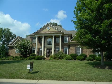 Brookhaven Neighborhood Information & Property Search