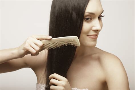Simple And Natural Tips To Get Silky Hair!