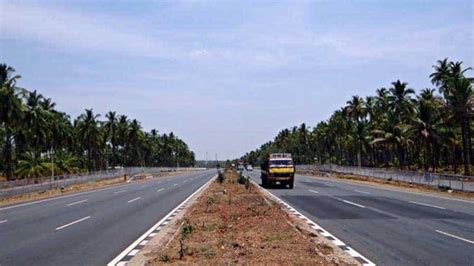 Infrastructure companies bidding for NHAI projects fall, but top 10 ink major gains | Zee Business