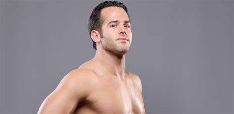 Roderick Strong signs with WWE, debuts in NXT – Wrestling-Online.com