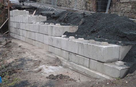 Retaining walls - Elite Precast Concrete