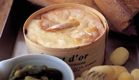 Baked Whole Vacherin Mont d'Or | Baked Cheese Recipe