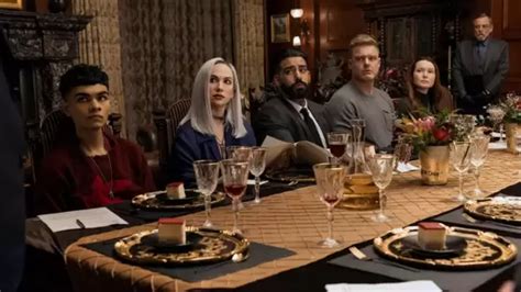 Netflix's Fall of the House of Usher Revealed First Look and Premiere ...