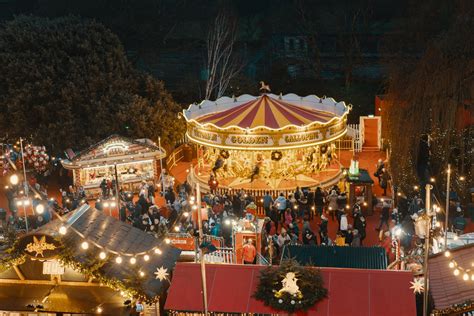 Edinburgh Christmas Market 2021 - Princes Street Suites