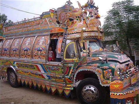 Weird Truck Art in Pakistan (23 pics)