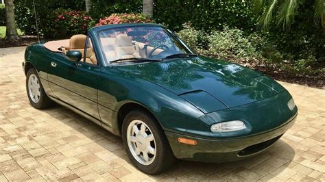 1991 Mazda MX-5 Miata Special Edition VIN: JM1NA3519M1229153 - CLASSIC.COM