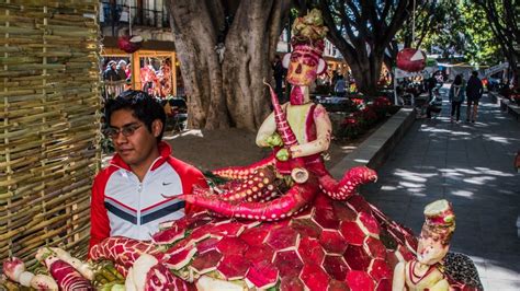 Qué es la Noche de los Rábanos y por qué debes disfrutar esta tradición navideña | Escapada H