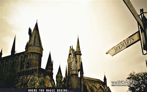 Harry Potter Hogwarts Wallpaper - WallpaperSafari