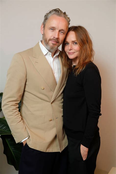 Stella McCartney Husband Alasdhair Willis: Job, Kids | Closer Weekly