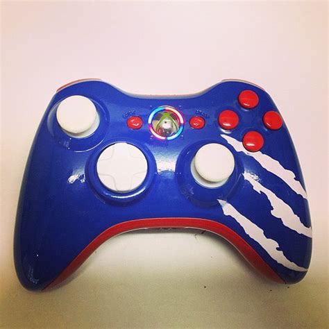 Custom blue Xbox 360 controller