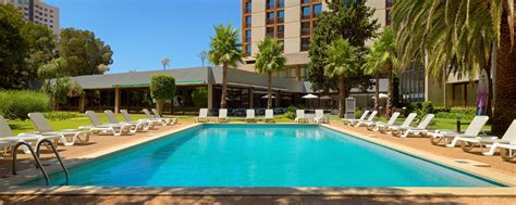 Lisbon Hotel with Outdoor Pool | Lisbon Marriott Hotel