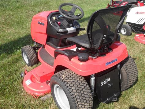 2015 Simplicity Simplicity Prestige garden tractor riding mower