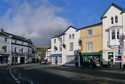 Photos of Crickhowell (Crug Hywel/Crucywel), Powys, Mid Wales, UK ...