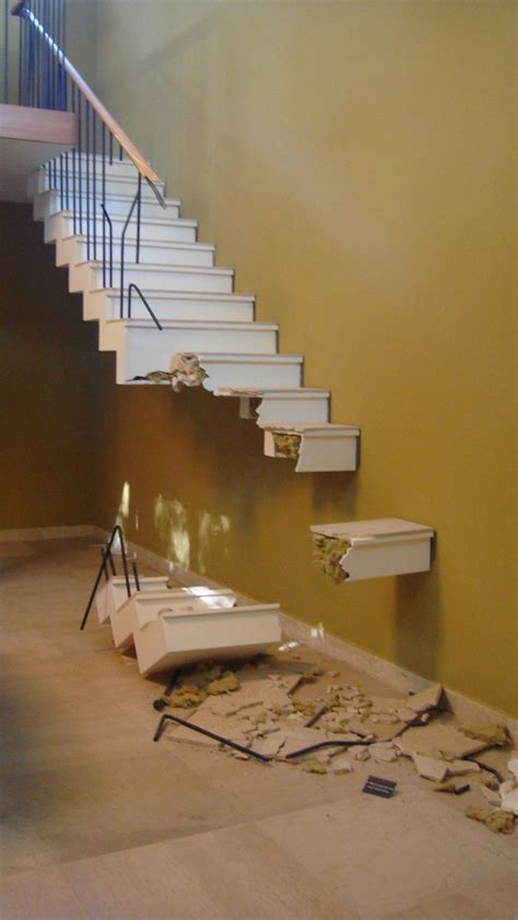broken stairs | Davide Costanzo | Flickr