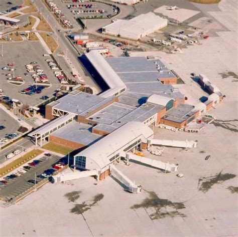 Fort Wayne International Airport (FWA/KFWA) - Fort Wayne, Indiana