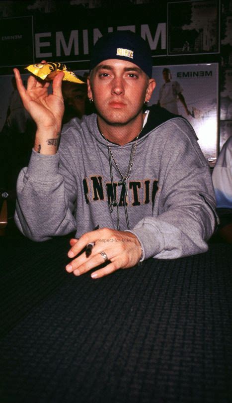 EMINEM M&M