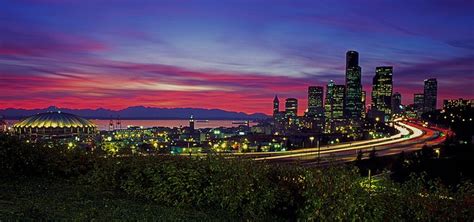 Seattle Sunset | Sunset, Sunrise sunset, Seattle skyline