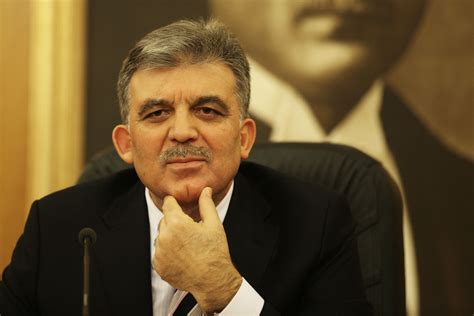 Abdullah Gül'ün Twitter Hesabı Hacklendi: 'İnsan Gerçekten Hayret Ediyor' - onedio.com