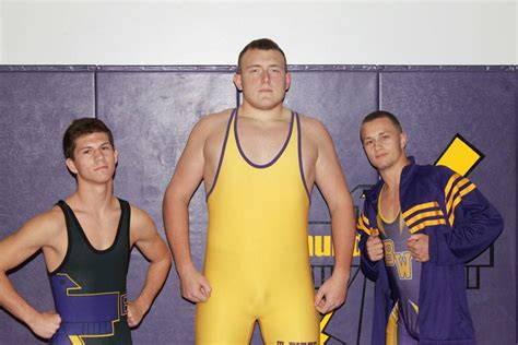 Wrestling team purchases new uniforms – The Thunderbeat