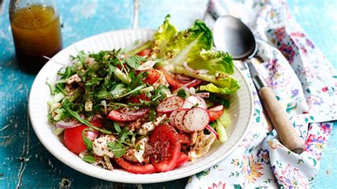 Fattoush recipe - BBC Food