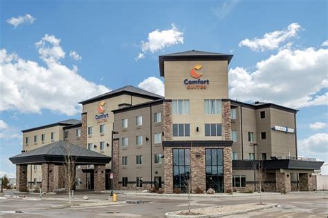 Comfort Suites Saskatoon - UPDATED 2024 Prices, Reviews & Photos