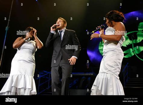 American Idol season 6 top 10 finishing contestant l-r LaKisha Jones , & Chris Richardson and ...