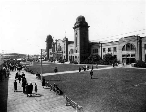 Historic Toronto venue where Jimi Hendrix and The Doors played turns 100 years old