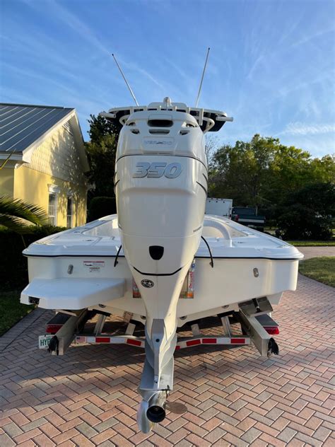 Seavee 270z 2017 For Sale in Bradenton, Florida | Blue Water Yacht Sales