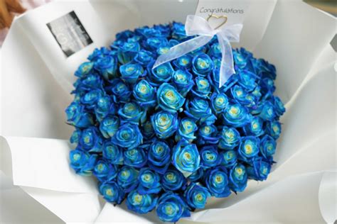 Glamorous Blue Rose Bouquet | Flower Gift Korea