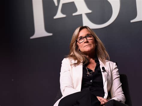 Angela Ahrendts: The life and rise of Apple's highest-paid executive ...