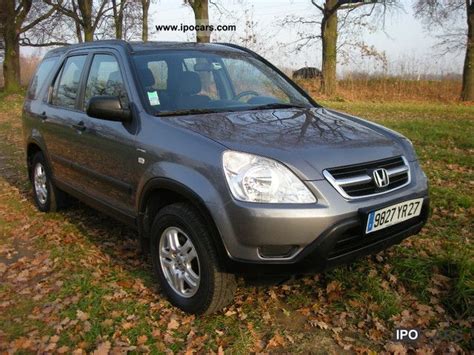 2004 Honda CR-V - Car Photo and Specs