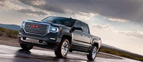 GMC Denali vs SLT Trim Packages | McGrath Buick GMC Cadillac - Cedar Rapids, IA