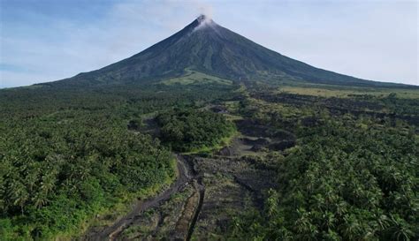 Mayon Volcano logged 184 volcanic earthquakes in past 24 hours