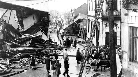 Images of the deadliest earthquakes in history | abc7chicago.com