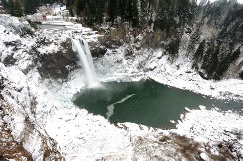 Snoqualmie Falls Hike: What to Know Before You Go!