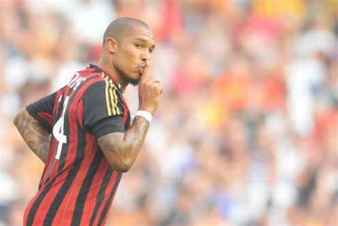 Fabulous Screamer! Nigel de Jong (AC Milan) vs Valencia | inside World Soccer